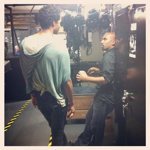 Photo Flash: Evening Saturday Intermission Pic Round-Up - Ricky Martin, NEWSIES and More! Image