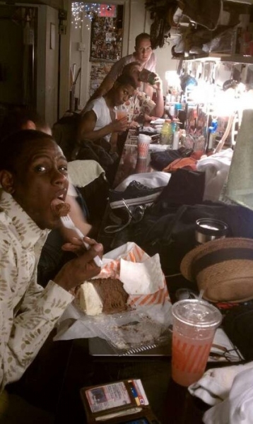 Photo Flash: Evening Saturday Intermission Pic Round-Up - Ricky Martin, NEWSIES and More! Image