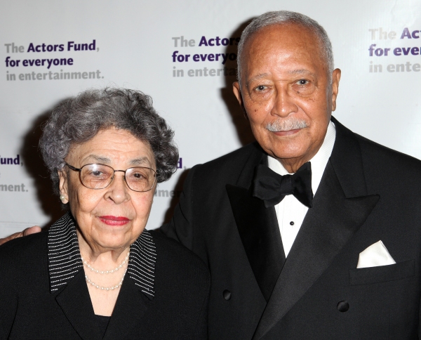 Photo Coverage: The Stars Come Out to Honor Jerry Stiller, Harry Belafonte & More at The Actor's Fund Gala Image