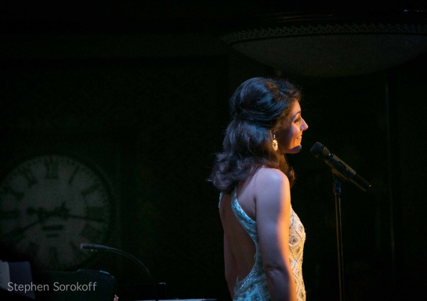 Photo Coverage: Jennifer Sheehan Brings 'I Know A Place' to Feinstein's at Loews Regency Image