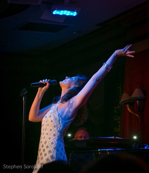 Photo Coverage: Jennifer Sheehan Brings 'I Know A Place' to Feinstein's at Loews Regency 