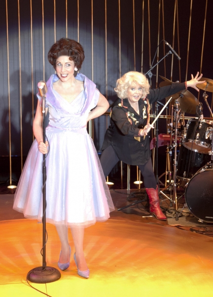 Photo Flash:  First Look at Sally Struthers and Carter Calvert in ALWAYS PATSY CLINE Image