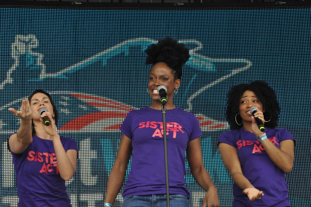 Photo Coverage: Casts of ANYTHING GOES, SISTER ACT, GHOST and More Perform for Fleet Week 2012! Image