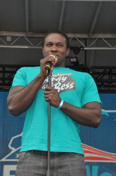 Photo Coverage: Casts of ANYTHING GOES, SISTER ACT, GHOST and More Perform for Fleet Week 2012! Image