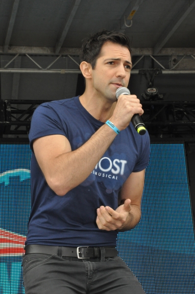 Photo Coverage: Casts of ANYTHING GOES, SISTER ACT, GHOST and More Perform for Fleet Week 2012! Image