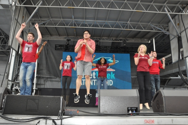 Photo Coverage: Casts of ANYTHING GOES, SISTER ACT, GHOST and More Perform for Fleet Week 2012! Image