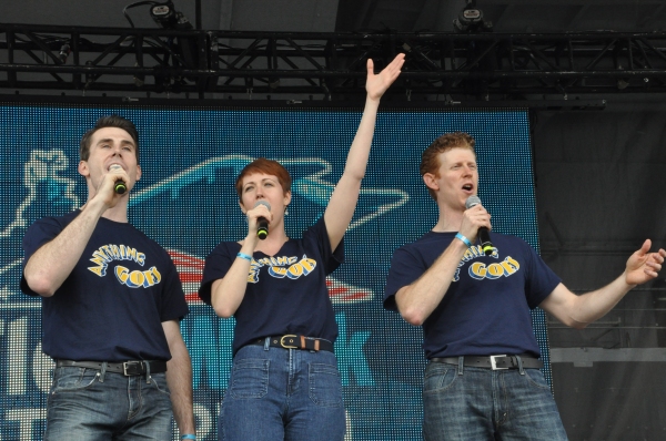 Photo Coverage: Casts of ANYTHING GOES, SISTER ACT, GHOST and More Perform for Fleet Week 2012! Image