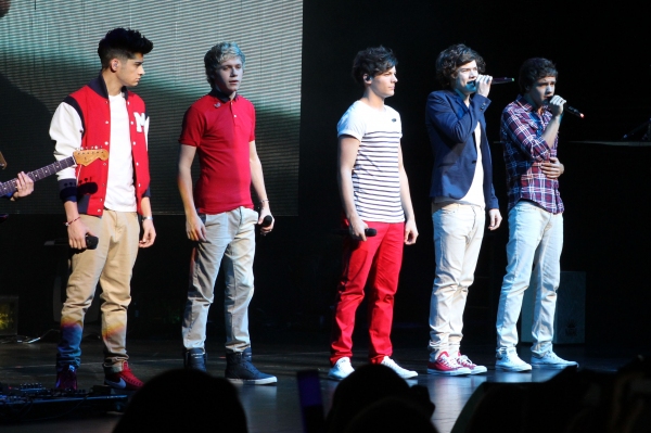 Photo Flash: ONE DIRECTION's Niall Horan, Zayn Malik, Liam Payne, Harry Styles & Louis Tomlinson Rock NYC 