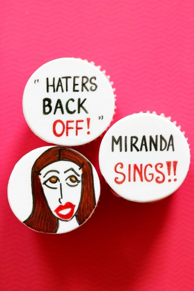 Photo Flash: Miranda Sings, Joshua Ledet, & More Visit Birdland! 