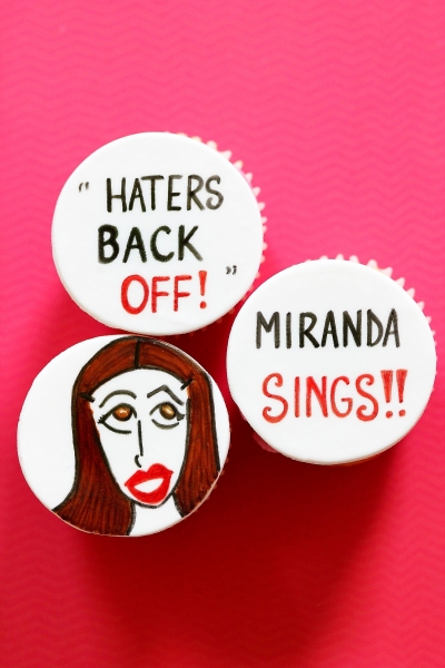 Photo Flash: Miranda Sings, Joshua Ledet, & More Visit Birdland! Image