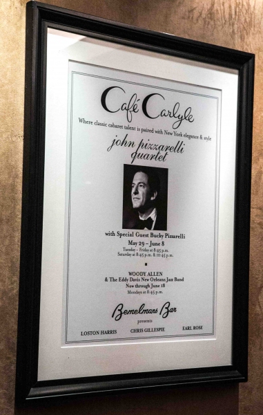 Photo Coverage: The John Pizzarelli Quartet Plays Cafe Carlyle Image