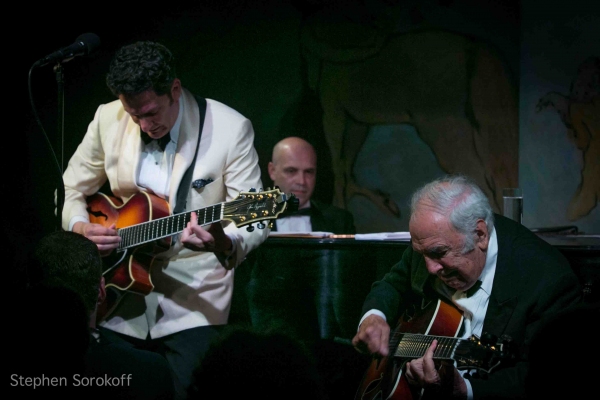 Photo Coverage: The John Pizzarelli Quartet Plays Cafe Carlyle Image