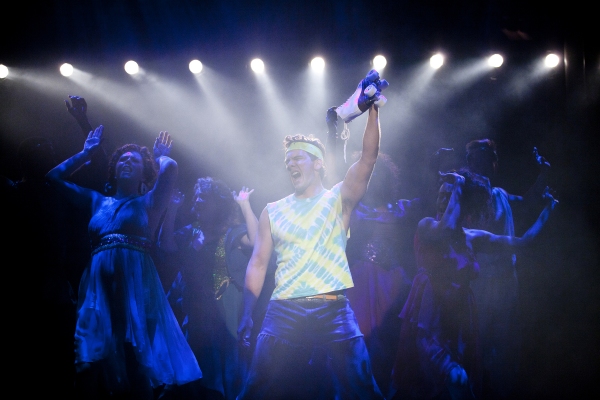 Photo Flash: First Look at Signature Theatre's XANADU! Image