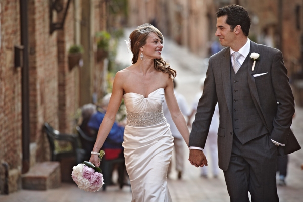 Photo Flash: JERSEY BOYS Tour Vets Get Married in Tuscany! Image