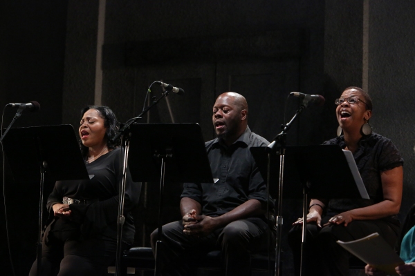 Photo Flash:  First Look at Steppenwolf's WILL THE CIRCLE BE UNBROKEN!  Image