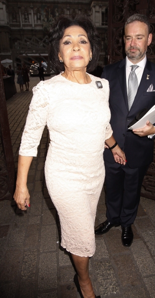 Photo Flash: Michael Crawford & More Attend Queen's Jubilee Arts Party Image