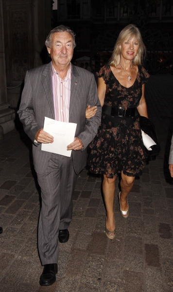 Photo Flash: Michael Crawford & More Attend Queen's Jubilee Arts Party Image