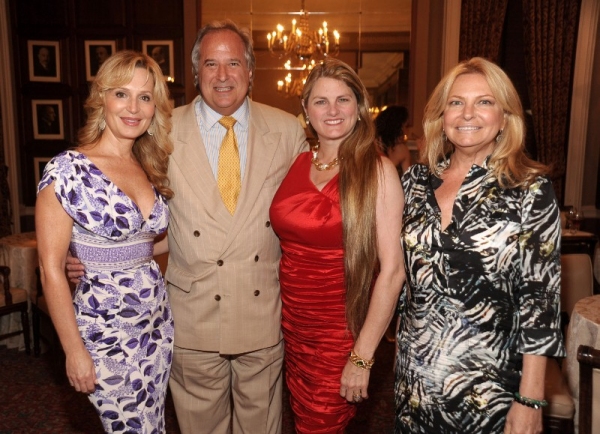 Photo Flash: ARTrageous Kicks Off at Harmony Club Image