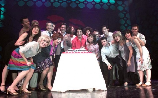 Photo Flash: POR AMOR A SANDRO Plays 100 Performances  Image