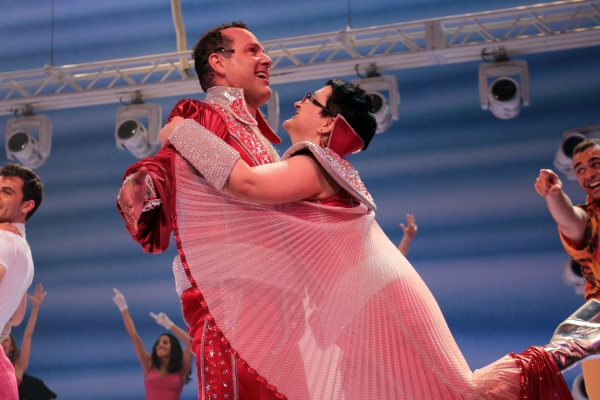 Photo Coverage: Aaron Lazar, Felicia Finley & More Join MAMMA MIA! Image