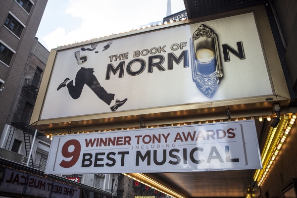 Photo Coverage: Inside THE BOOK OF MORMON's Fan Performance! Image