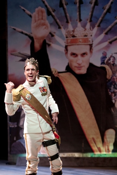 Photo Flash: The Old Globe Presents Jay Whittaker as Shakespeare's RICHARD III Image