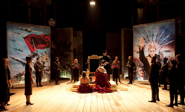 Photo Flash: The Old Globe Presents Jay Whittaker as Shakespeare's RICHARD III Image