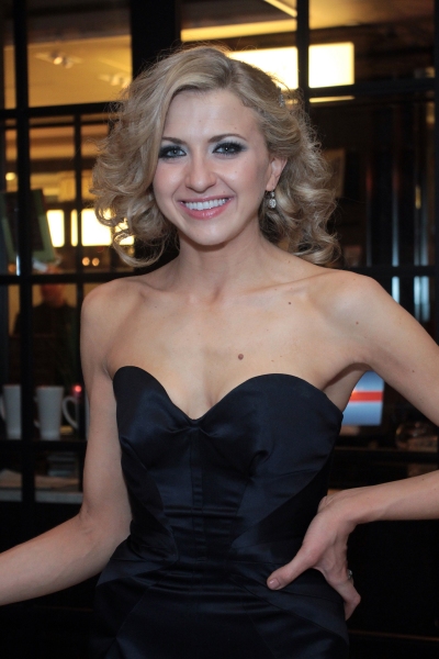 Nina Arianda Photo