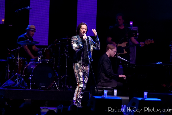 Photo Coverage: Rufus Wainwright Lights up the Night at Luminato Image