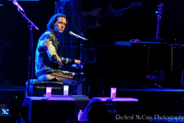 Photo Coverage: Rufus Wainwright Lights up the Night at Luminato Image