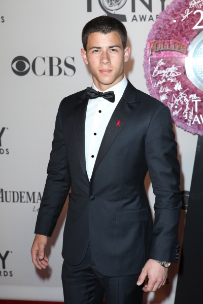Photo Coverage: 2012 Tonys - What the Stars Wore; Fashion Hits & Misses! Image