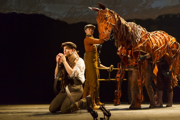Photo Flash: WAR HORSE Launches National Tour in LA! Image