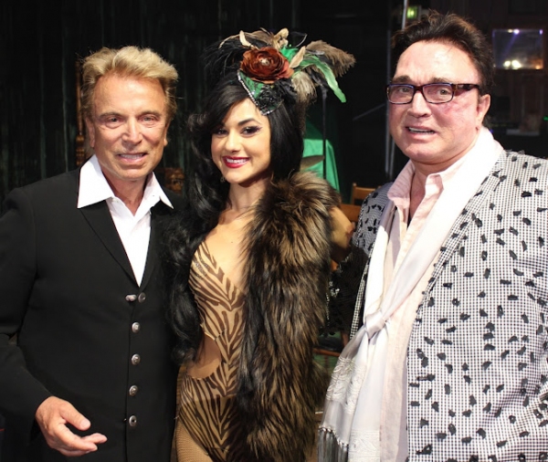 Photo Flash: Siegfried & Roy Visit ABSINTHE  Image