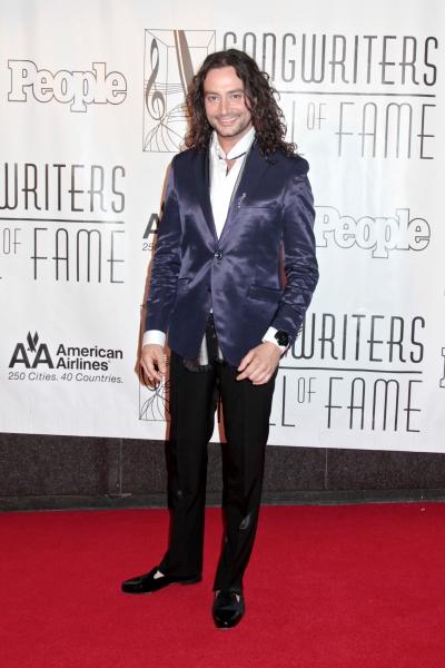 Photo Flash: Bette Midler, Constantine Maroulis, Cheyenne Jackson et al. at Songwriters Hall of Fame 2012 Gala 