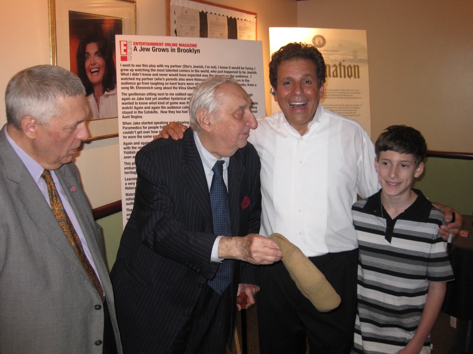 Photo Flash: Father's Day at A JEW GROWS IN BROOKLYN Image
