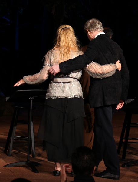 Photo Coverage: Meryl Streep, Kevin Kline & Co. in ROMEO & JULIET Curtain Call in Central Park 