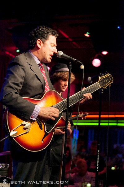 Photo Flash: Jeremy Kushnier Brings Solo Show to Birdland! Image