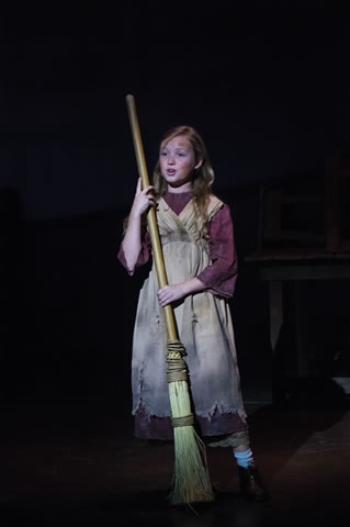 Photo Flash:  Complete Photos of Utah Shakespeare Festival's LES MISERABLES! Image
