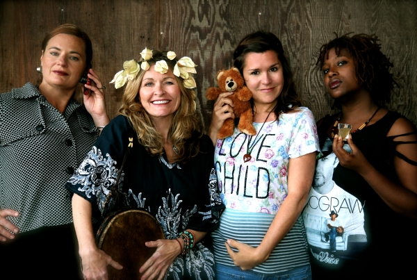 Photo Flash: Sneak Peek at Momma Drama's STRECHMARKS; Opens 6/22  Image