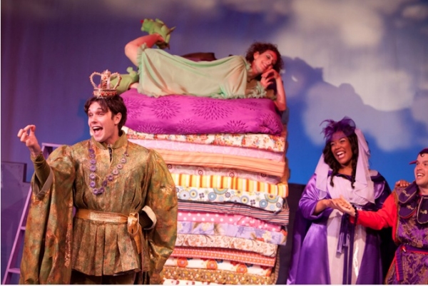 Photo Flash: New Images from ONCE UPON A MATTRESS at the Coterie Theatre Image