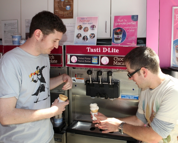 Exclusive Photo Coverage: POTTED POTTER Receives Tasti D-lite Flavor! Exclusive Photo Coverage: POTTED POTTER Receives Tasti D-lite Flavor! Image