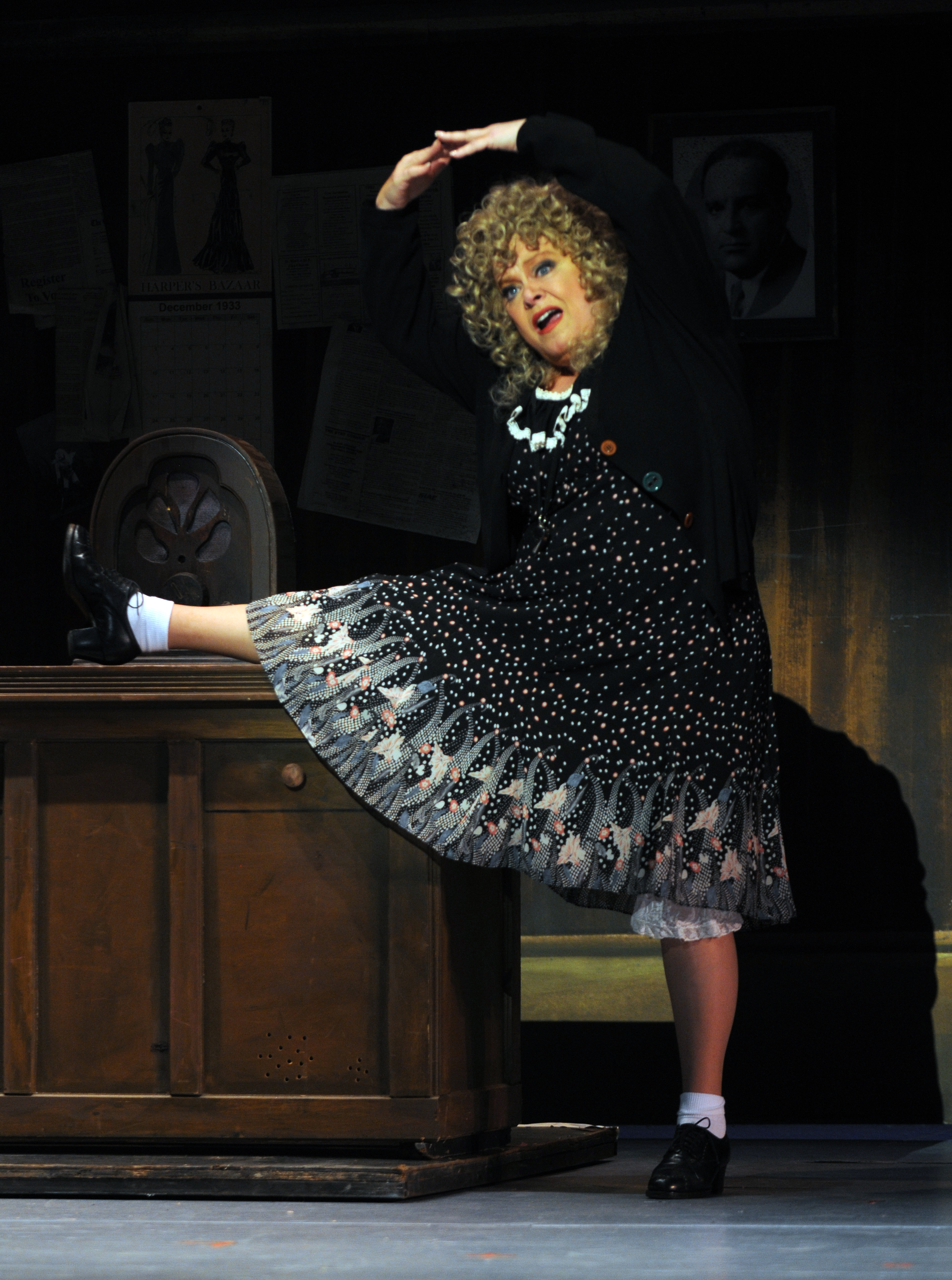 Photo Flash:  First Look at Sally Struthers and More in ANNIE at Pittsburgh CLO 