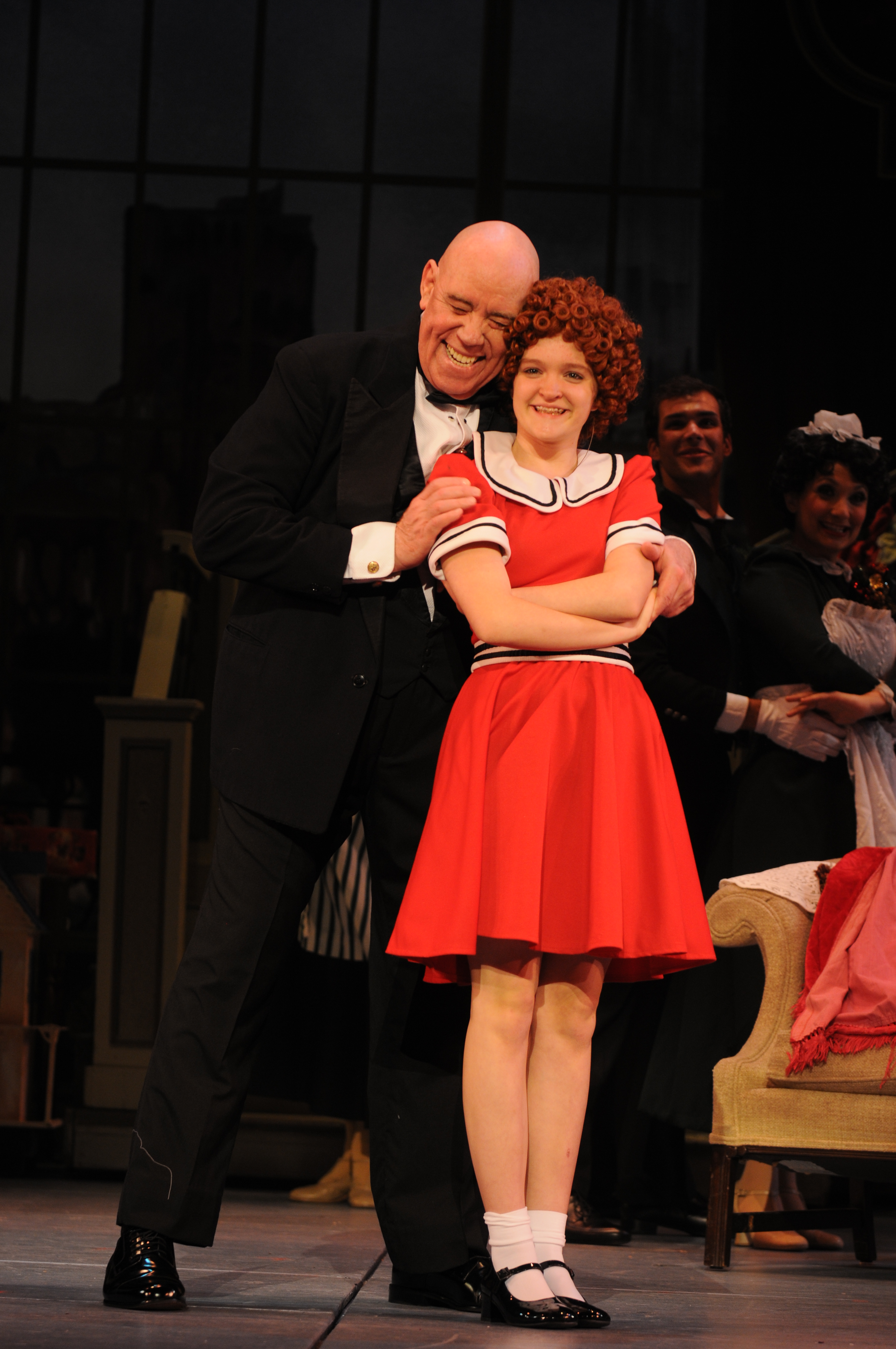 Photo Flash:  First Look at Sally Struthers and More in ANNIE at Pittsburgh CLO 