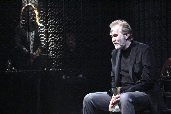 Photo Flash: First Look at Brooke Shields, Richard Chamberlain, Emily Yetter et al. in THE EXORCIST at Geffen Playhouse! Image
