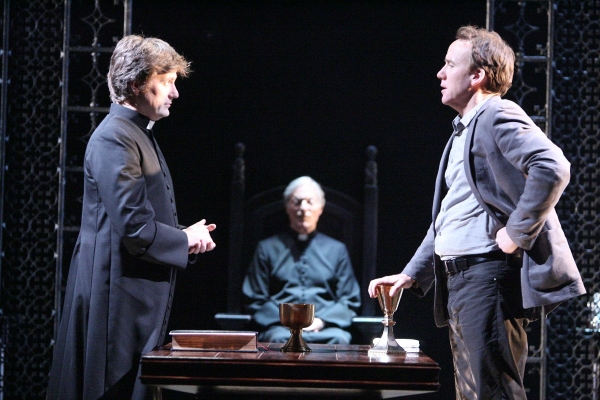 Photo Flash: First Look at Brooke Shields, Richard Chamberlain, Emily Yetter et al. in THE EXORCIST at Geffen Playhouse! Image