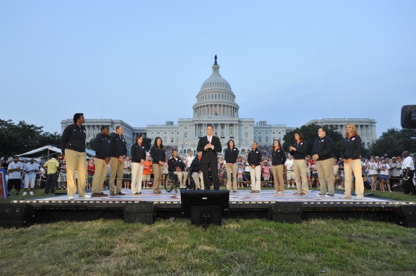Photo Flash: Kelli O'Hara, Matthew Broderick, Megan Hilty & More in A CAPITOL FOURTH - Official Concert Shots! Image