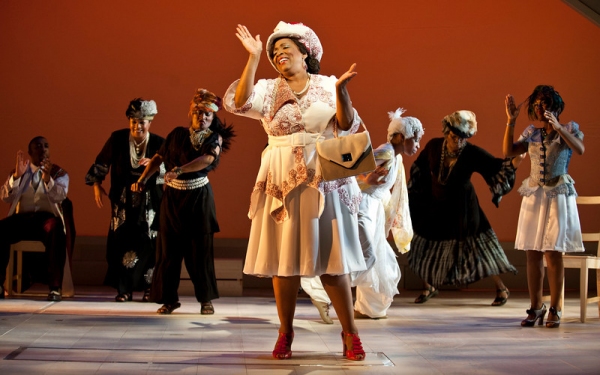 Photo Flash: First Look at E. Faye Butler et al. in Goodman Theatre's CROWNS Image
