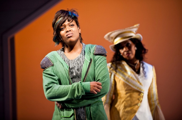 Photo Flash: First Look at E. Faye Butler et al. in Goodman Theatre's CROWNS Image