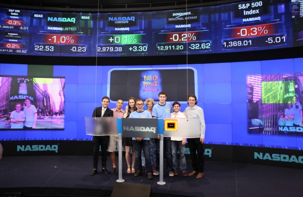 Photo Coverage: POTTED POTTER Invades NASDAQ MarketSite to Ring Closing Bell Image