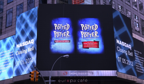 Photo Coverage: POTTED POTTER Invades NASDAQ MarketSite to Ring Closing Bell Image